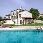 Istra Pohman * Barat (Rovinj)
